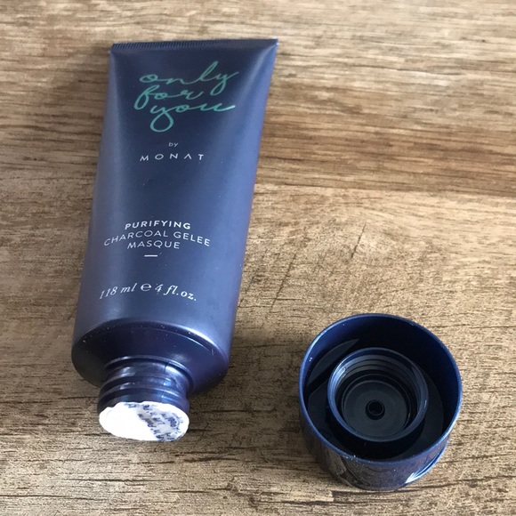 Monat Purifying Charcoal Gelee Masque - Picture 3 of 5